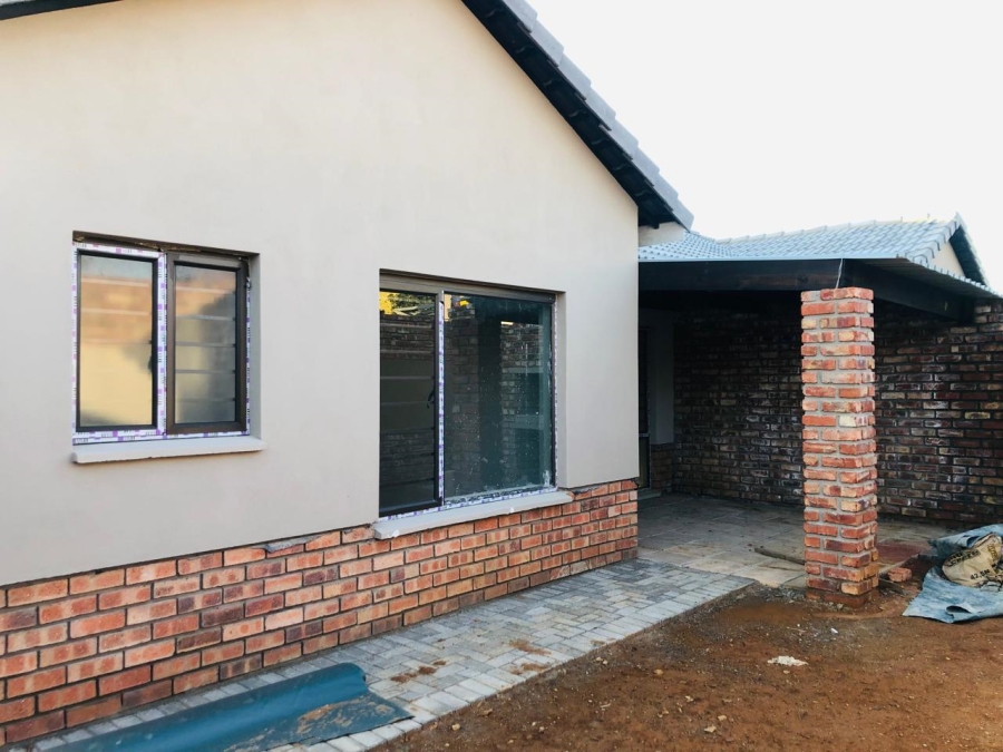3 Bedroom Property for Sale in Waterval East North West